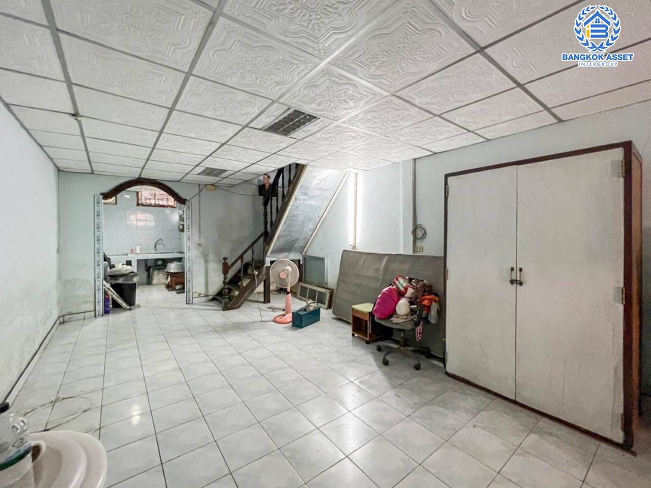 *****ทาวน์เฮ้าส์มือสอง ม.บัวทอง1 กาญจนาภิเษก เนื้อที่ 16 ตร.ว. ฟังก์ชัน 2 ห้องนอน 2 ห้องน้ำ บ้านพร้อมเข้าอยู่ บนทำเลศักยภาพ ทำเลทอง!! เดินสะดวก เชื่อมต่อถนนหลายเส้นทาง ใกล้รถไฟฟ้าสายสีม่วง "สถานีคลองบางไผ่" ราคาสุดคุ้ม ห้ามพลาด!